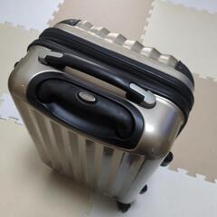 キャリーケースの画像