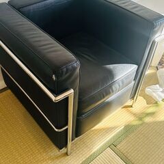 使用済　1人用ソファ①ル・コルビジェ LC2 デザイナーズレプリカ