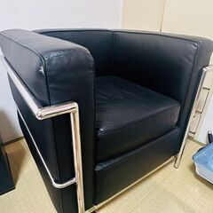 使用済　1人用ソファ②ル・コルビジェ LC2 デザイナーズレプリカ