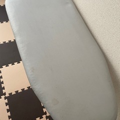 折り畳みアイロン台　引き取りのみの画像