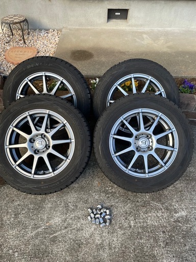 DUNLOPスタッドレス　アルミホイール4本セット185/65R15
