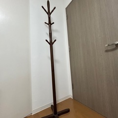 木製ポールハンガー