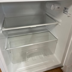 012100 ハイアール2ドア冷蔵庫　85L2017年製の画像