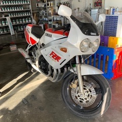 問い合わせ多すぎて一旦キャンセル待ち！fzr400