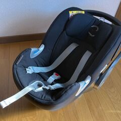 【引渡先決定済】チャイルドシート【cybex】