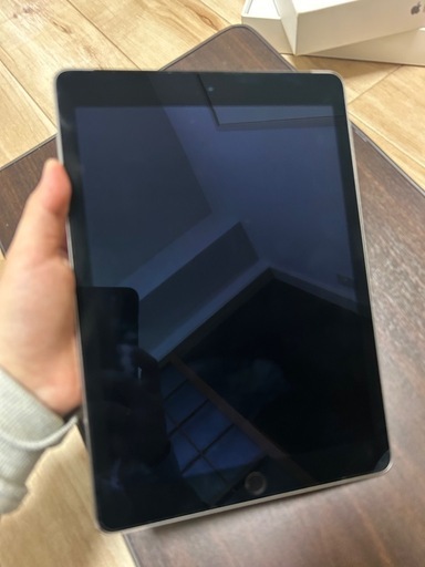 Apple iPad Air 2 32GB 本体  Wi-Fi+cellular シルバー A1567
