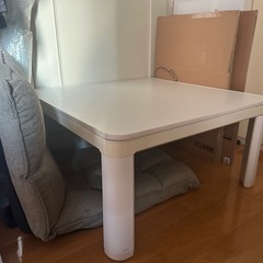 こたつと椅子