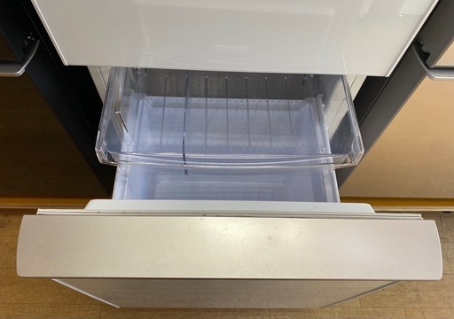 5552 SHARP シャープ 2ドア冷凍冷蔵庫 137L 冷蔵91L 冷凍46L 2018年製 SJ-GD14D プラズマクラスター