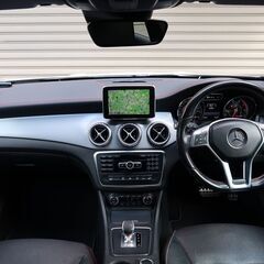 検査8年2月GLA45 4MATIC 360PSターボ/ディストロニックプラス/ブラックスポーツレザーシート/AMG19AW/ナビ/地デジ/バックカメラ/点検記録簿の画像