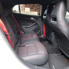 検査8年2月GLA45 4MATIC 360PSターボ/ディストロニックプラス/ブラックスポーツレザーシート/AMG19AW/ナビ/地デジ/バックカメラ/点検記録簿の画像