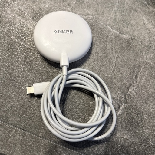 アンカーマグネット式充電器