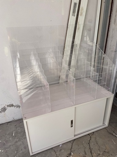 キャビネット　棚　収納　事務用品