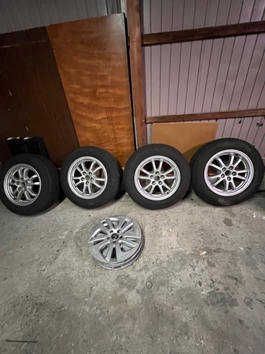 50プリウス　純正ホイール　4本　　ホイールキャップ付き　バリ山