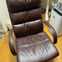 オフィスチェア　関家具　ブラウン