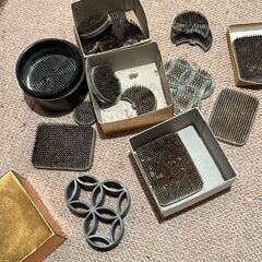 Ikebana Kenzan and Other Accesso...