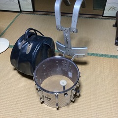 マーチングバンド　ドラム