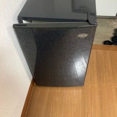 冷蔵庫　　