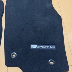 レクサス　NX フロアマットの画像