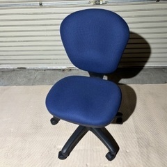 座り心地抜群のモールドウレタンチェア　ネイビー