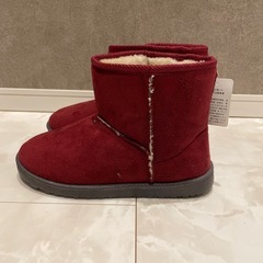 【新品・未使用・タグ付き】ムートンブーツ Ｌの画像