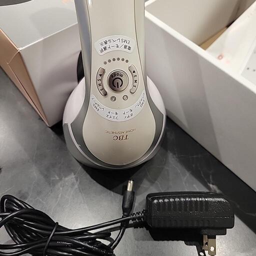 HEAT CAVI SHAPE PRO　ヒートキャビシェイプ　複合美容器