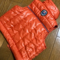 男女どちらでも　子供服　サイズ80ベスト　寒い日に！の画像