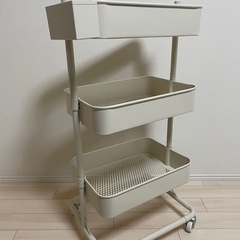3段収納ラックの画像