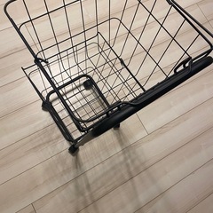 ランドリーワゴン2段の画像