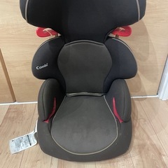 combiジュニアシート　