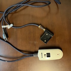 1月末まで限定価格　こたつ机　コード付き　およそ75×45 正方形の画像