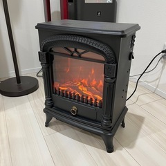 値下げ！暖炉　ファンヒーター　電気ストーブ
の画像