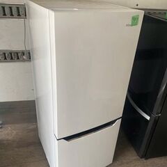 NO 797★福岡市内配送設置無料★ ハイセンス 冷蔵庫 幅48cm 150L パールホワイト HR-D15C 2ドア 右開き 自動霜取り コンパクト