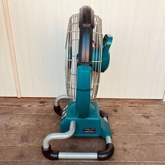 Makita（マキタ）充電式産業扇・サーキュレーター CF300D（ジャンク）の画像