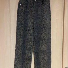 新品 ヒョウ柄 デニム Ｌサイズ