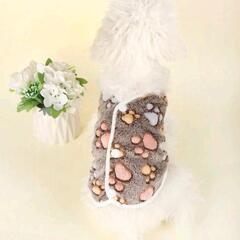 新品✨️肉球柄🐾チョッキの画像