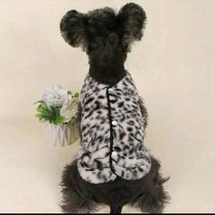 新品✨️ヒョウ柄のチョッキ♥️の画像