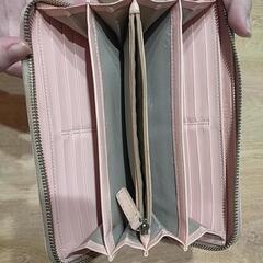 GUESS長財布（ピンク）の画像