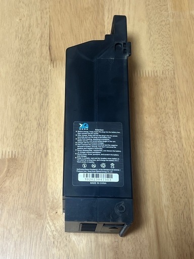 カイホウジャパン 電気自動車バッテリー （充電器アダプタ付き) カイホウジャパン 電気自動車バッテリー （充電器アダプタ付き)