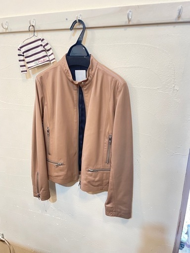 美品　FOSI ベージュレザージャケット ライダース　ジャケット