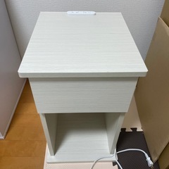 サイドテーブル【1/22or26取りに来てくれる方限定】の画像