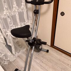 自宅でサイクリング　電動バイク　フィットネス　ダイエットの画像