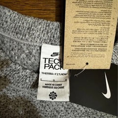 NIKE トップス プルオーバーの画像