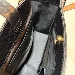 レザーハンドバッグの画像
