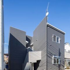 🉐初期費用１１万円🙂築浅ＢＴ別デザイナーズ♪大宮へ１２分の岩槻駅...