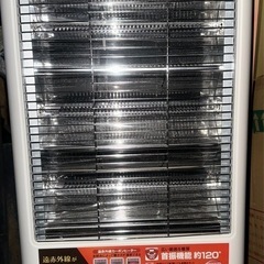 2021年製　カーボンヒーター 首振りSKJWM90C3-W すぐ引き渡し可能の画像