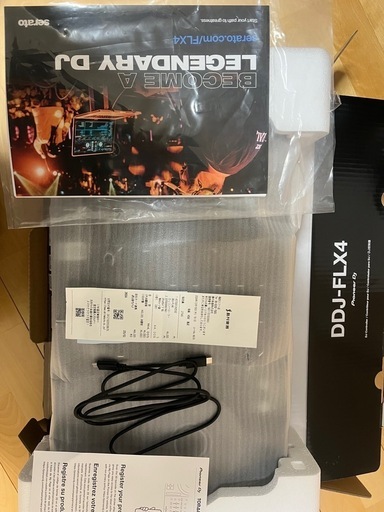  【2024/12購入品】Pioneer DJ   DDJ-FLX4 