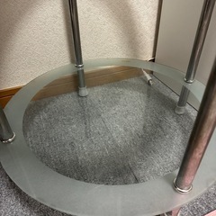 ガラステーブル　0円の画像