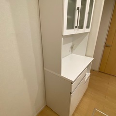 1月26日までレンジボード、キッチン棚、カップボードの画像