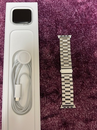【終了】Apple Watch SE(第二世代)44mmシルバー⭐️GPS