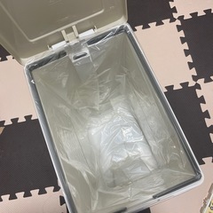 ゴミ箱20l【1/22.26取りに来れる方限定】の画像